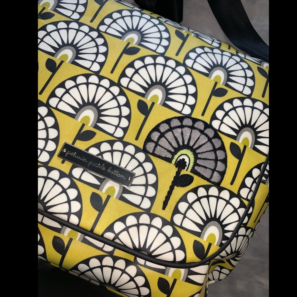 petunia pickle bottom diaper bag yellow & black - like new - Picture 2 of 8